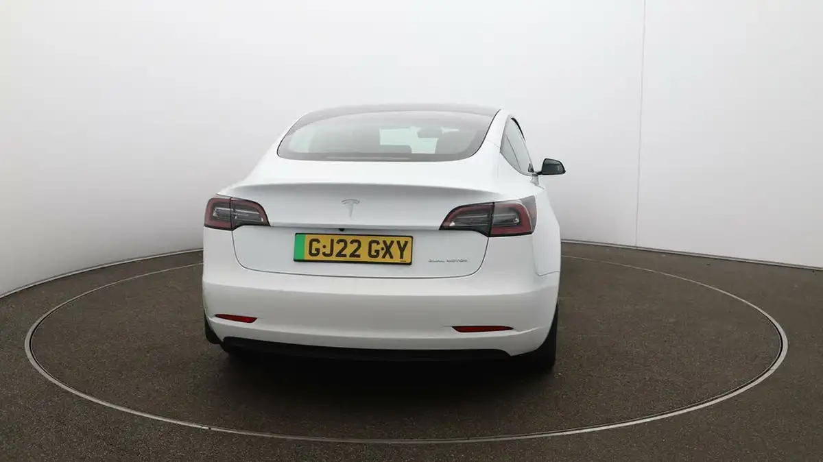 2022-tesla-model-3-e-long-range-big-50