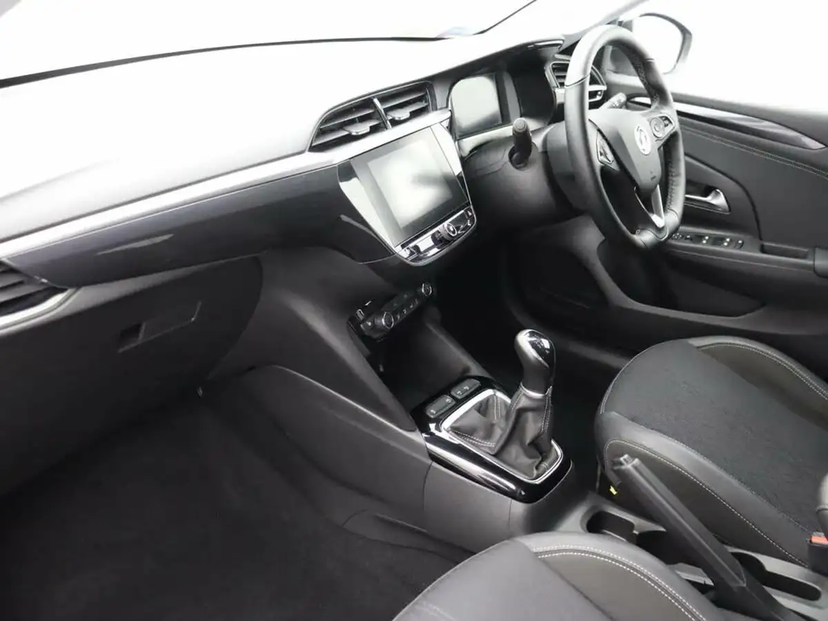 2021-vauxhall-corsa-12i-elite-big-11