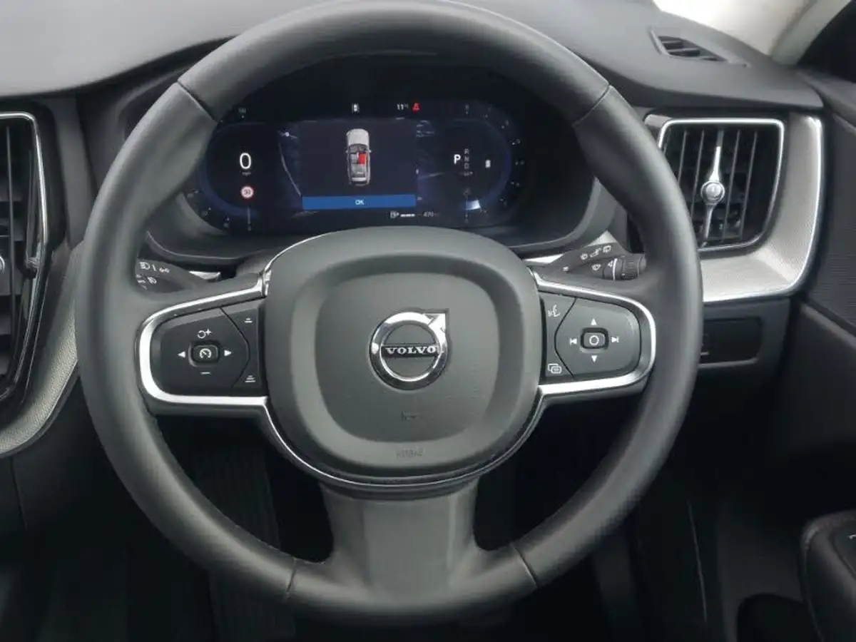 2024-volvo-xc60-20-b5-core-big-6