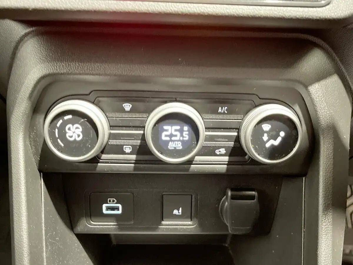 2024-dacia-jogger-10-tce-extreme-big-8