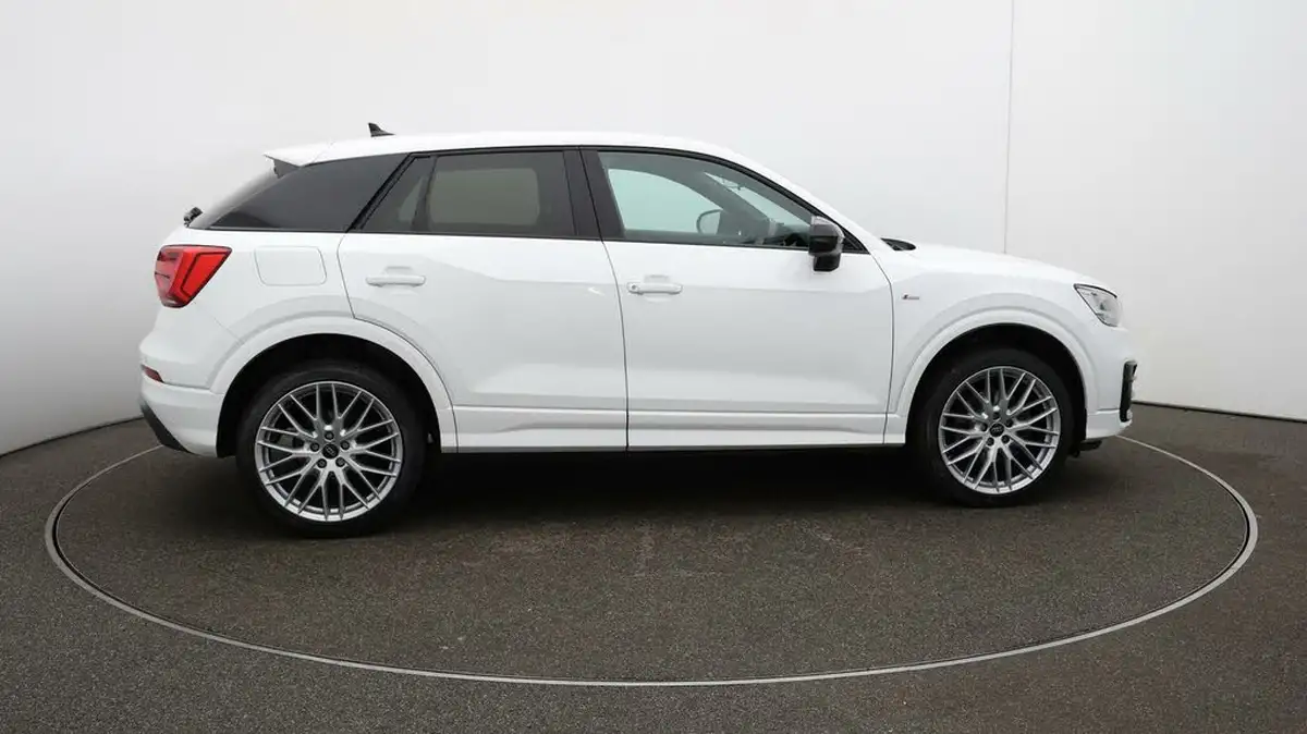 2020-audi-q2-15-35-tfsi-black-edition-1495cc-big-8