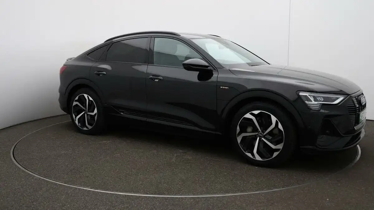 2022-audi-e-tron-55e-black-edition-sportback-big-39