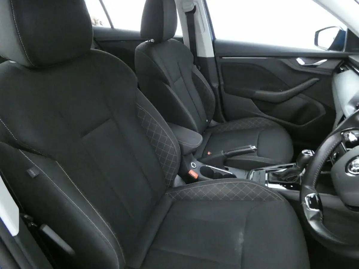 2020-skoda-kamiq-15-tsi-se-dsg-big-8