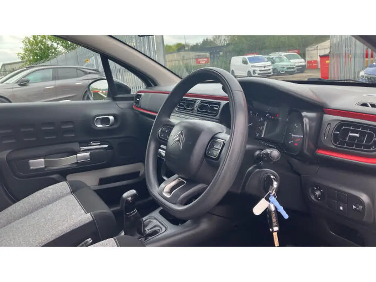 2022-citroen-c3-12-puretech-c-series-edition-83ps-ss-big-10