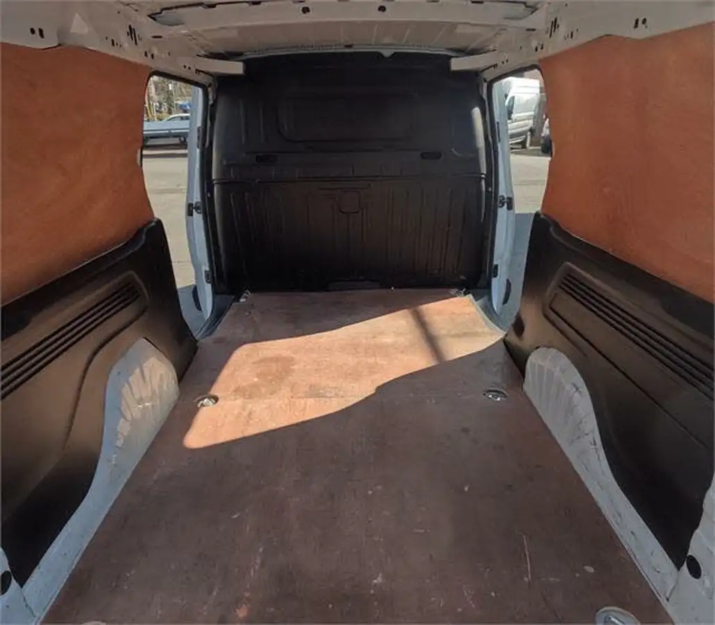 2020-vauxhall-combo-15cdti-sportive-2300-100pseu6dt-l2h1-panel-big-17