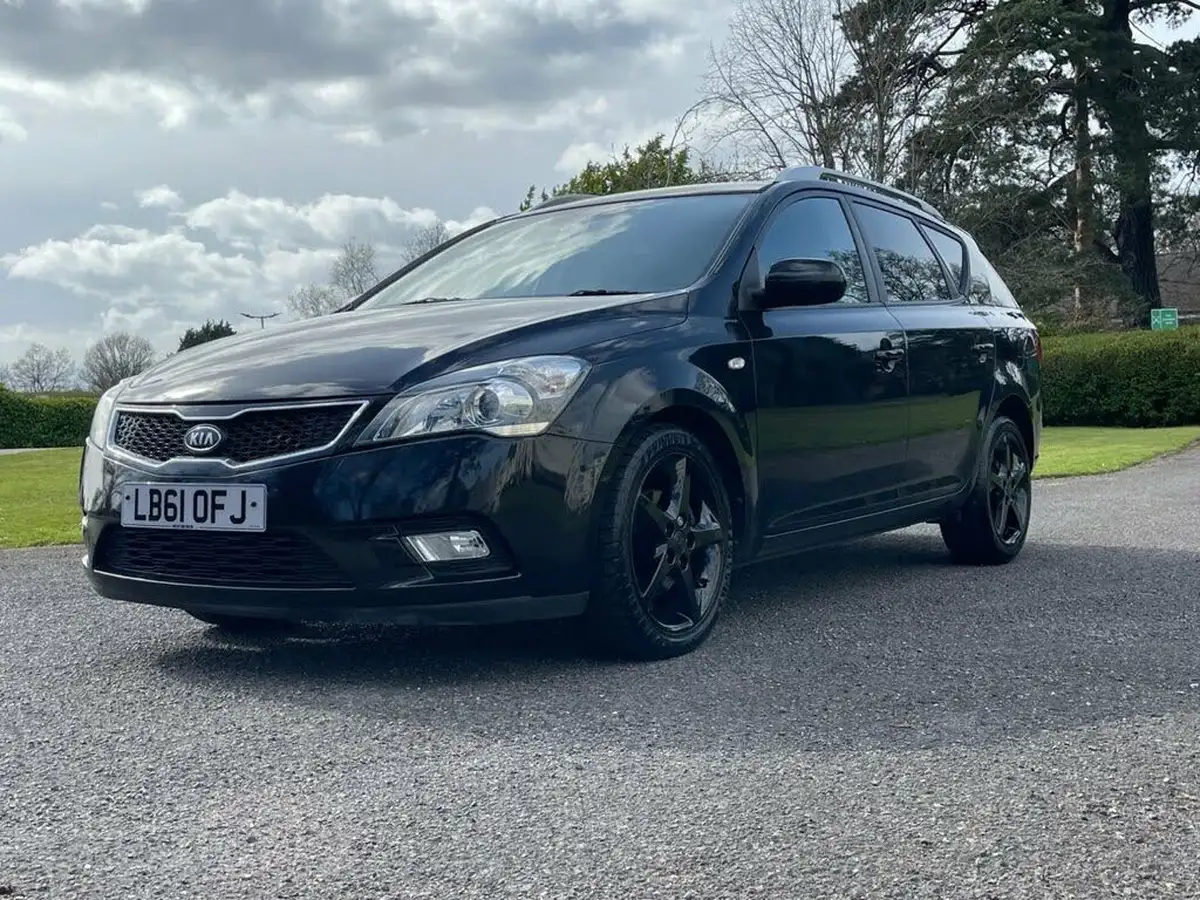 2012-kia-ceed-16td-3-estate-big-6