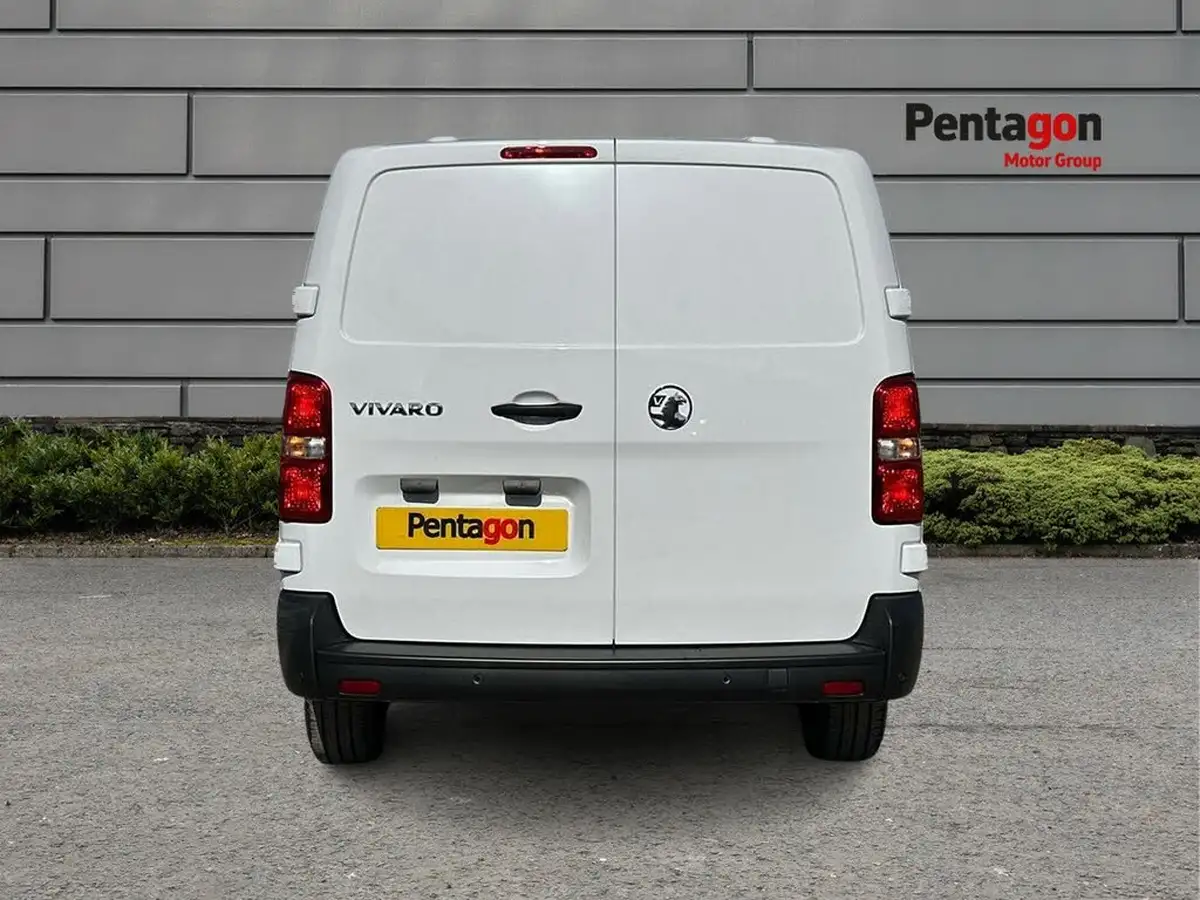 2022-vauxhall-vivaro-15td-2900-l2h1-dynamic-big-13