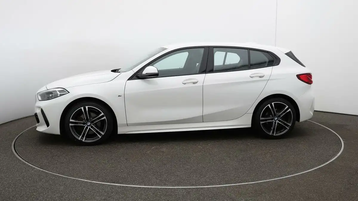 2021-bmw-1-series-15-118i-m-sport-lcp-big-4