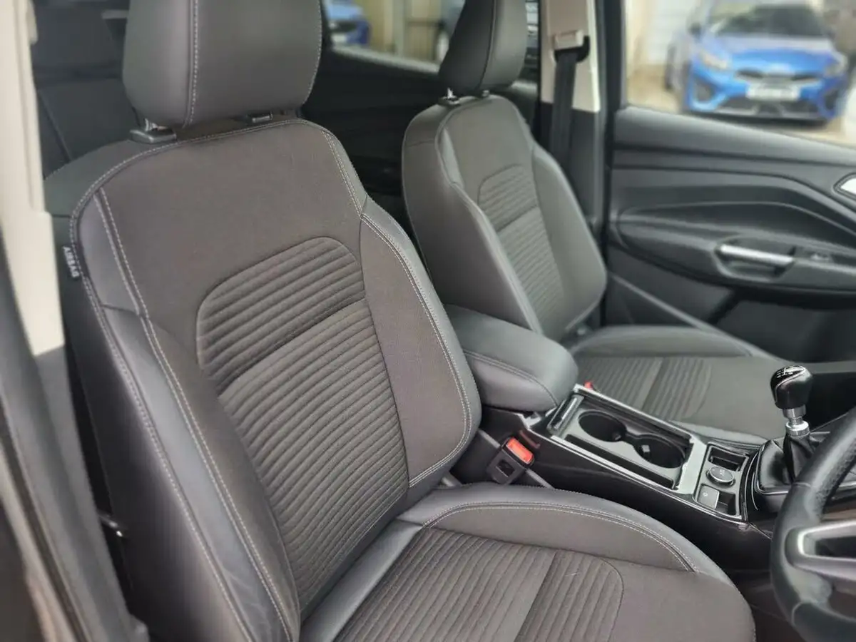 2017-ford-kuga-20tdci-titanium-180ps-awd-big-14