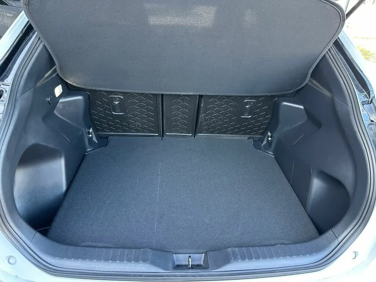 2023-toyota-yaris-cross-15-vvt-i-gr-sport-big-9
