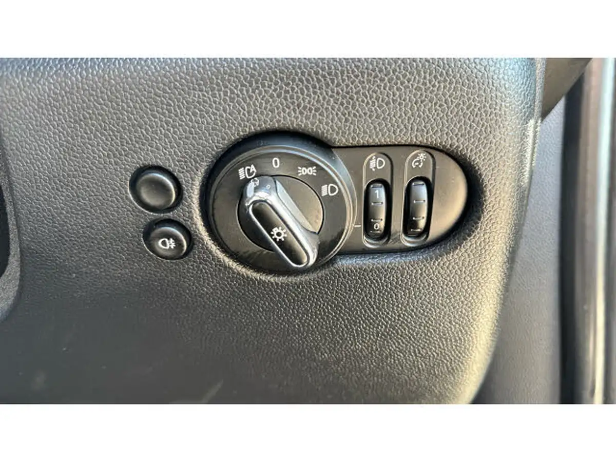 2022-mini-cooper-15-cooper-classic-premium-hatchback-5d-auto-big-29