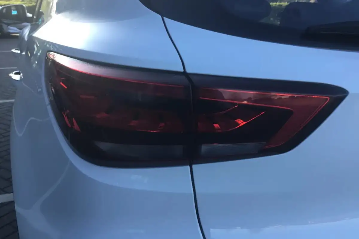 2022-mg-zs-suv-15-vti-tech-exclusive-big-28