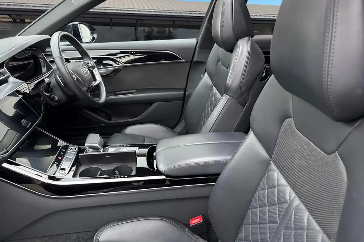 2022-audi-a8-30-50-tdi-black-edition-big-10