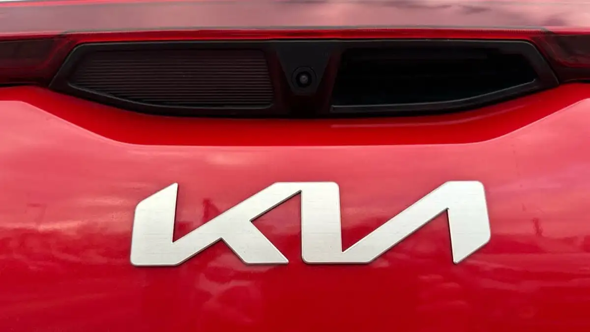 2024-kia-picanto-10-3-62bhp-big-30