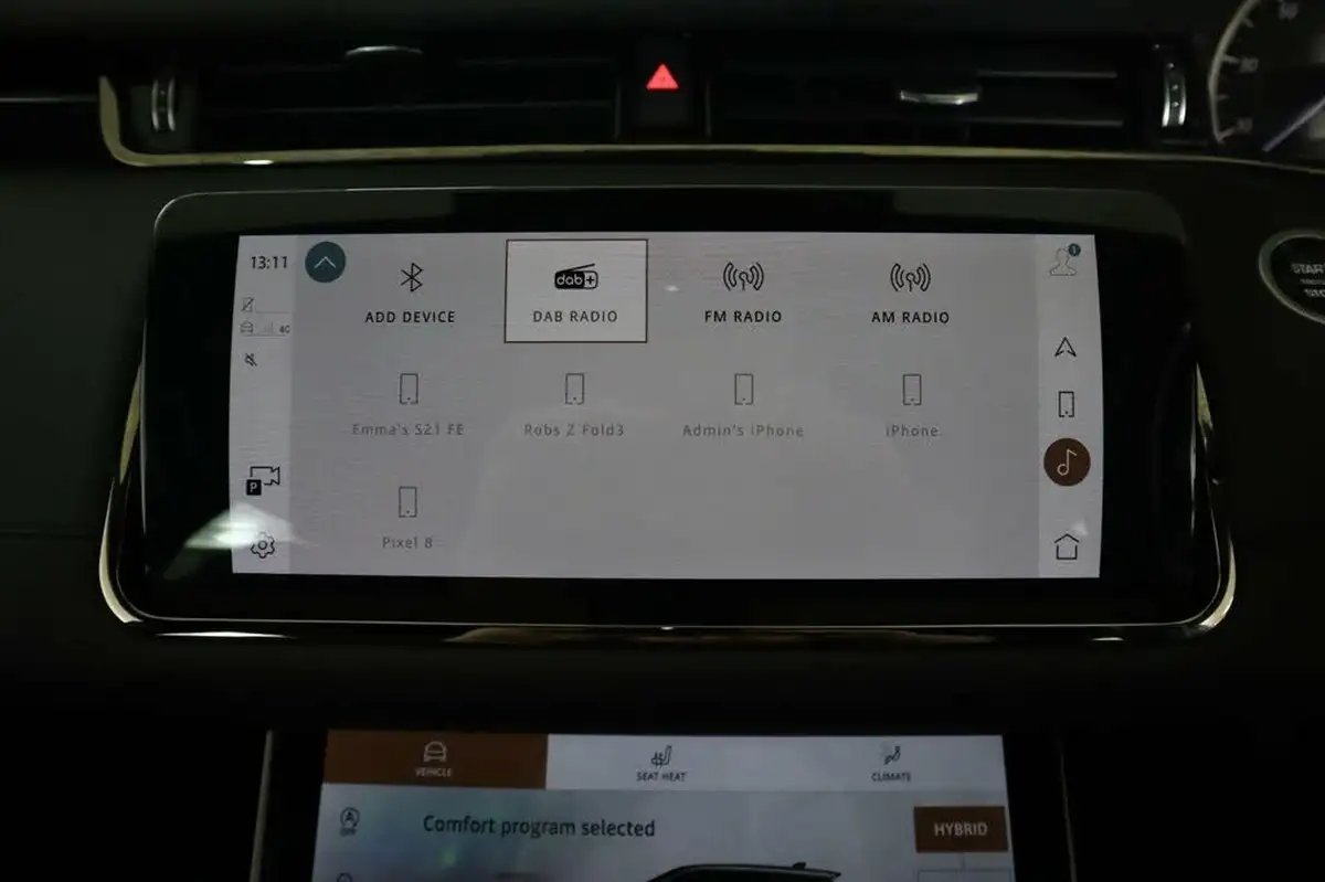 2022-land-rover-range-rover-evoque-15-p300e-r-dynamic-se-big-33