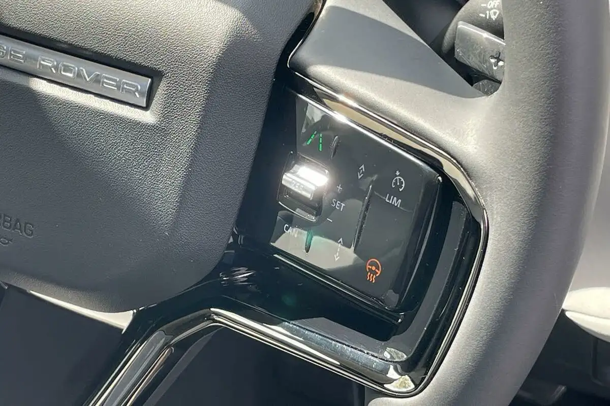 2024-land-rover-range-rover-velar-20-p400e-dynamic-se-big-38