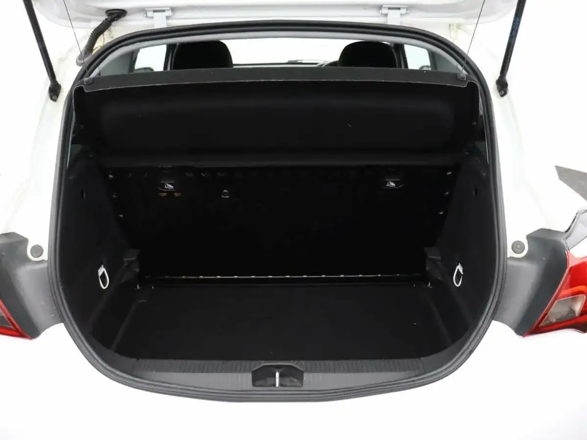 2018-vauxhall-corsa-14i-limited-edition-75ps-3d-big-10