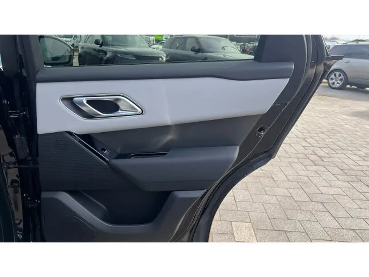 2024-land-rover-range-rover-velar-20-p250-dynamic-se-big-31
