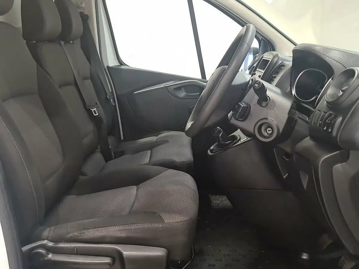 2021-renault-trafic-20dci-sl28-energy-120-business-big-5