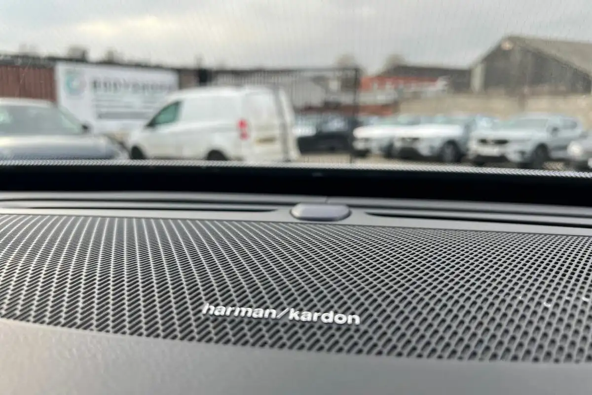 2024-volvo-xc90-20-t8-plus-big-21