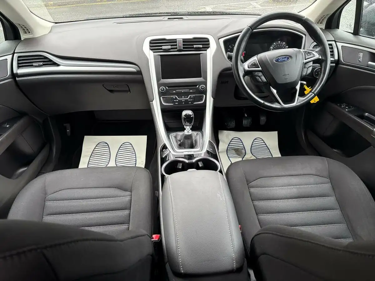 2015-ford-mondeo-15tdci-style-estate-big-9