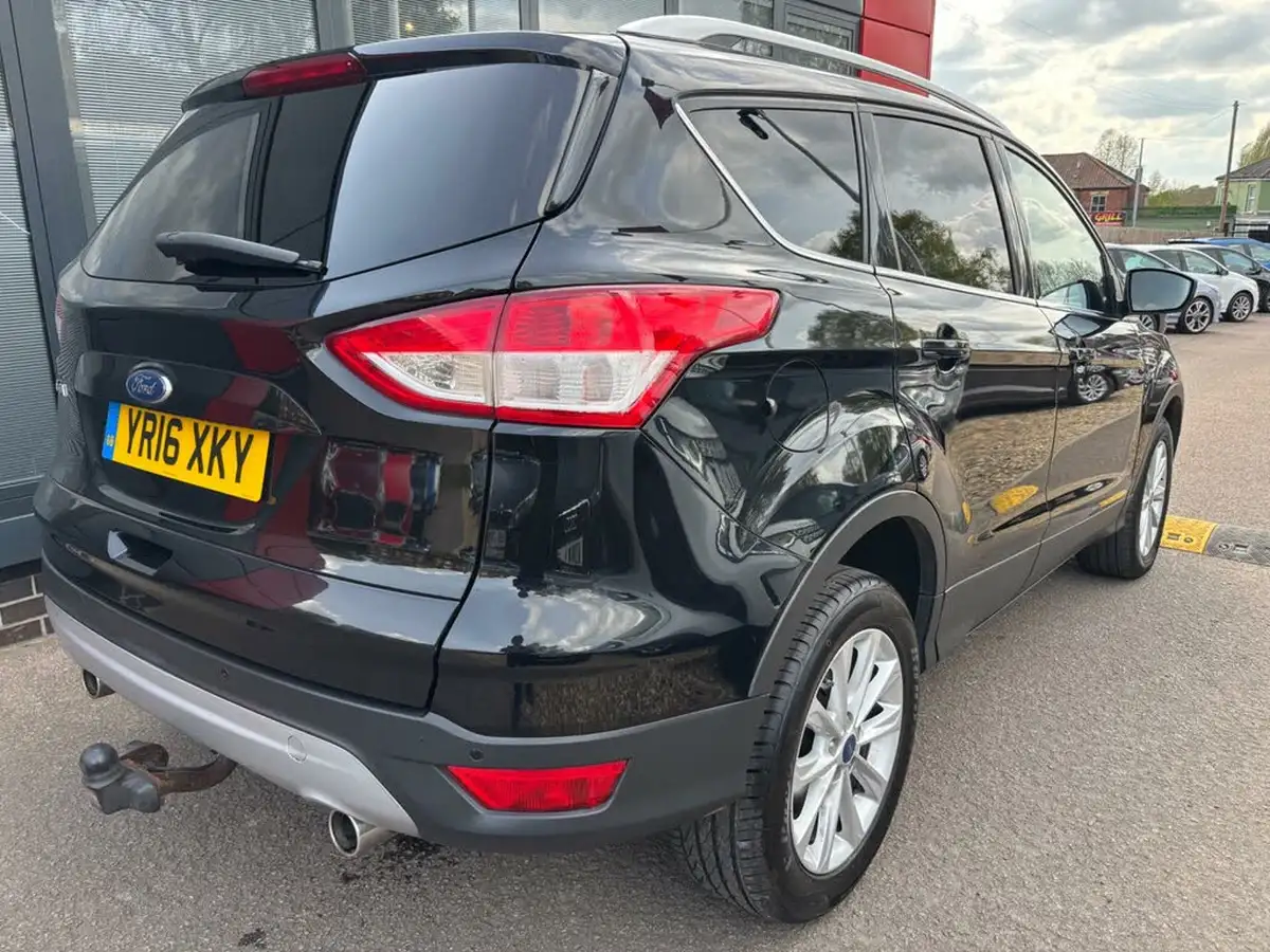 2016-ford-kuga-20tdci-titanium-180ps-awd-big-6