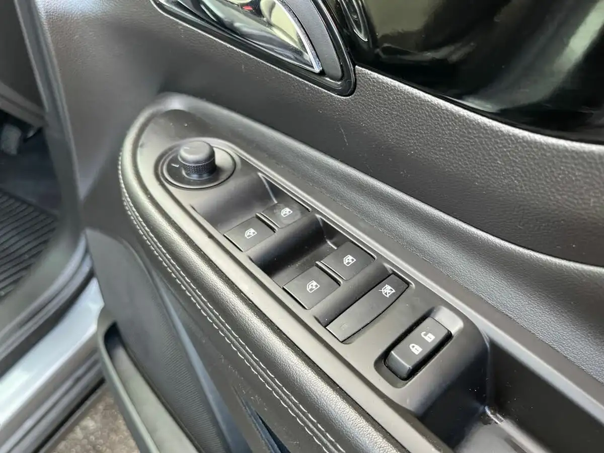 2019-vauxhall-mokka-x-14i-16v-turbo-griffin-ssecotec-big-18