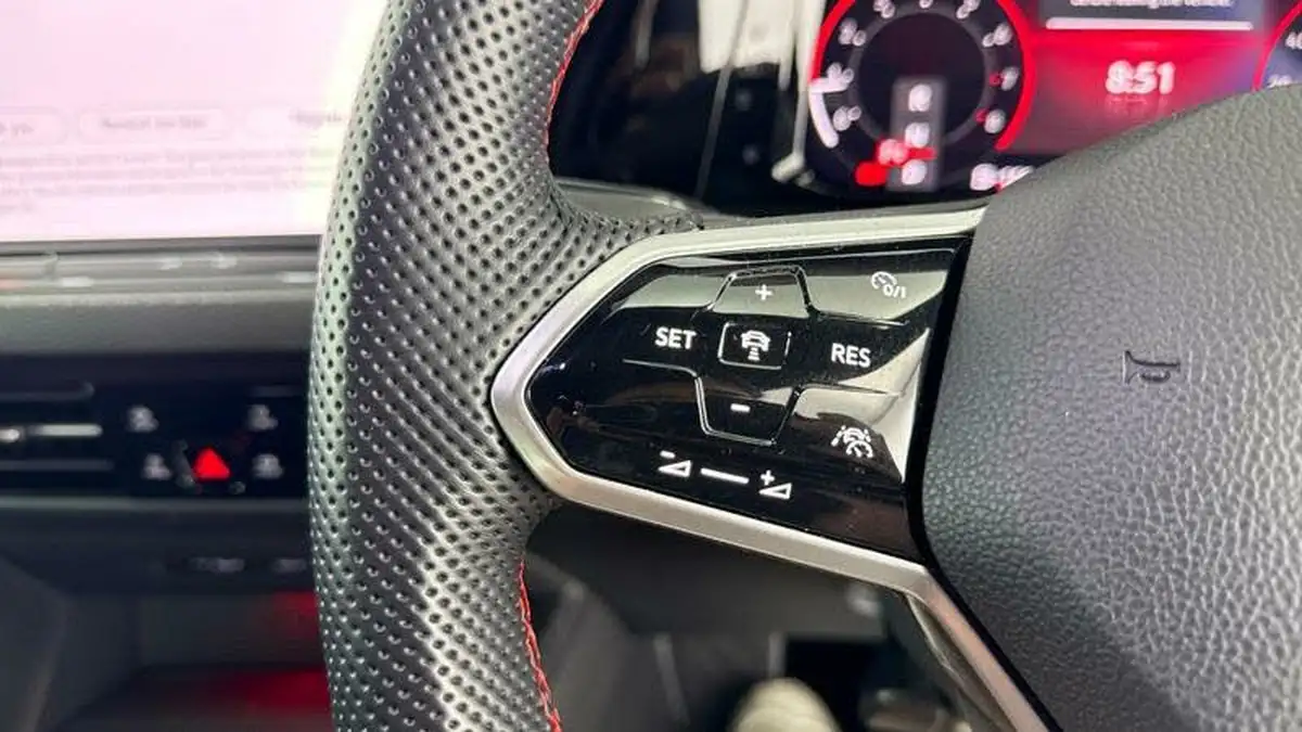 2021-volkswagen-golf-20-tsi-gti-clubsport-big-23