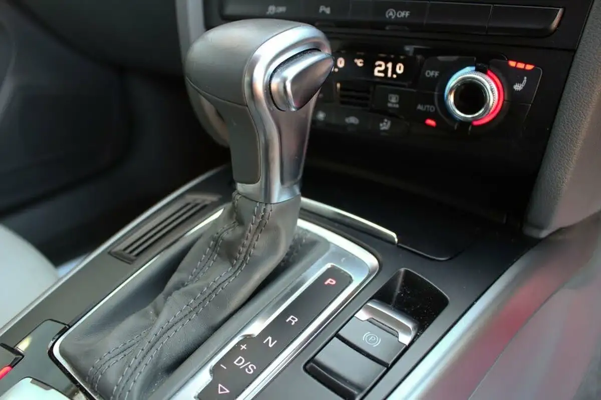 2014-audi-a5-20td-se-technik-177ps-multitronic-big-12