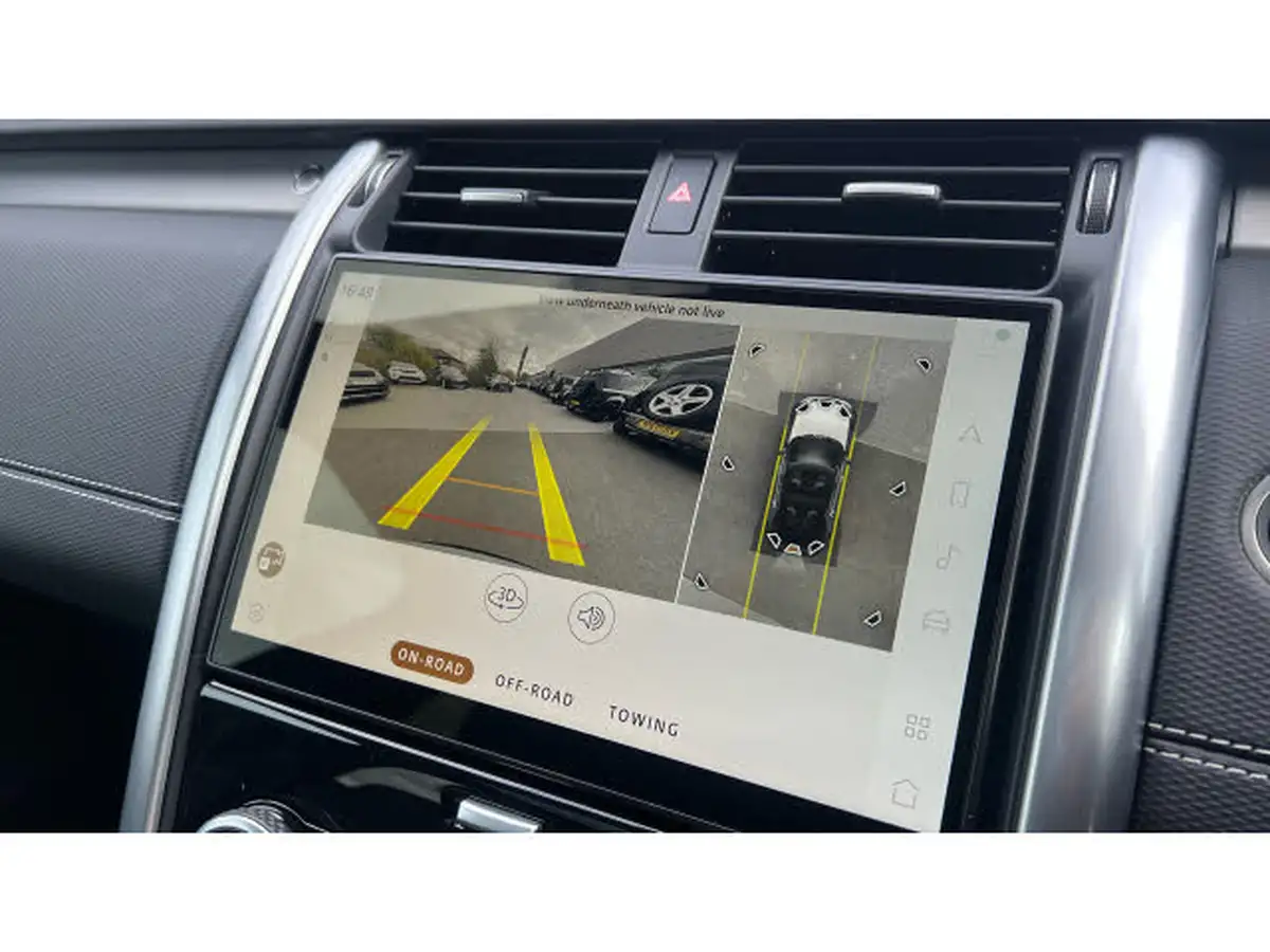 2023-land-rover-discovery-30-d300-dynamic-hse-big-11