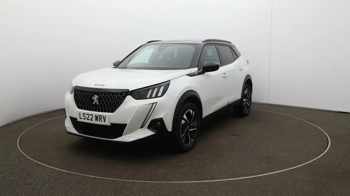 2022-peugeot-2008-suv-12-puretech-gt-big-29