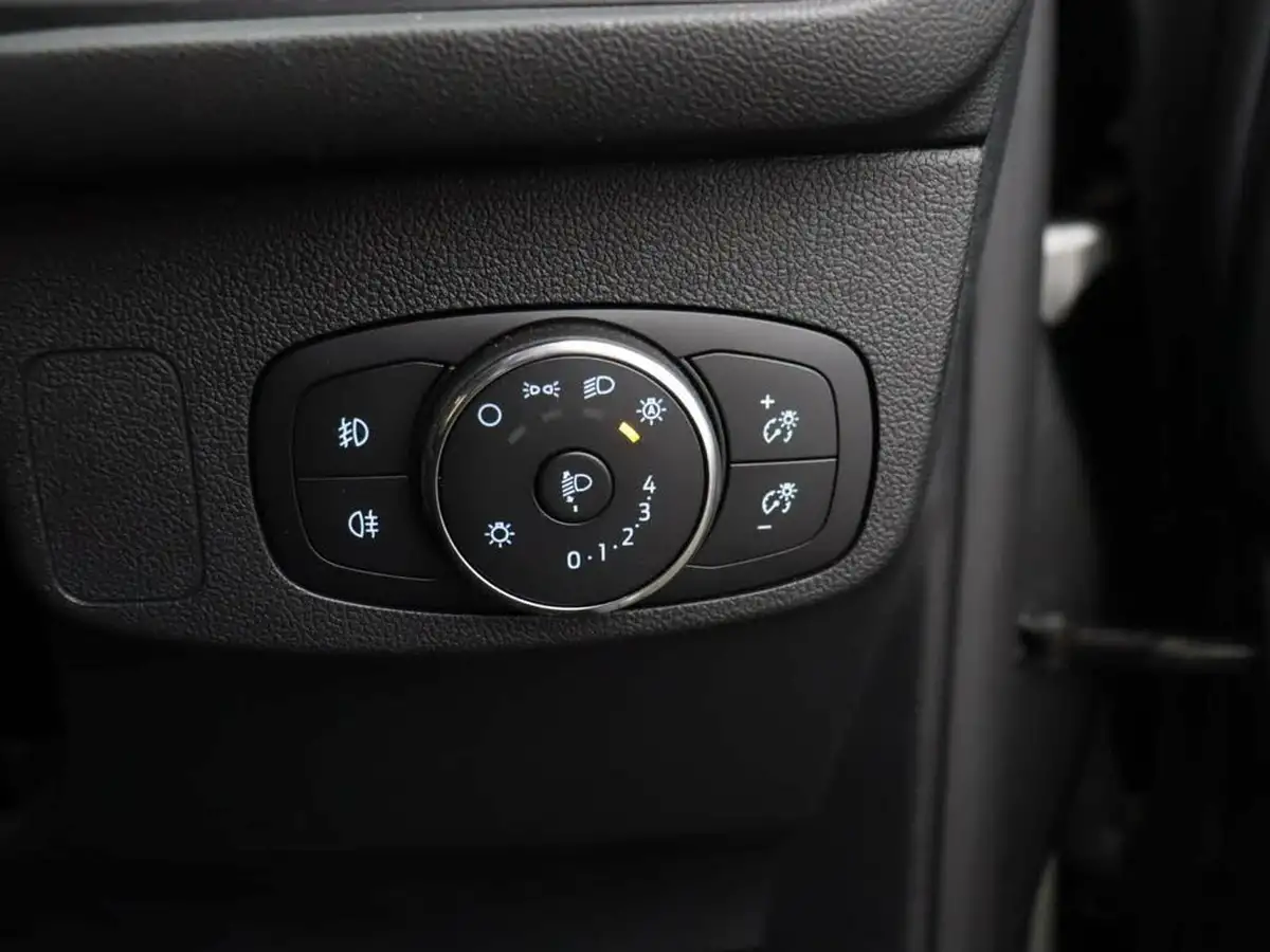 2021-ford-focus-10t-titanium-x-edition-155ps-hybrid-mhev-hatchback-big-23