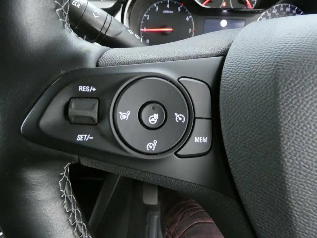 2020-vauxhall-corsa-12i-se-premium-big-12