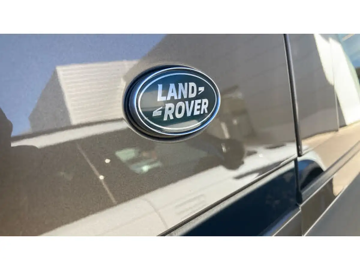 2021-land-rover-110-defender-30-d250-xs-edition-big-43