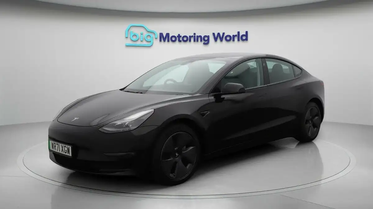 2021-tesla-model-3-e-long-range-awd-big-3