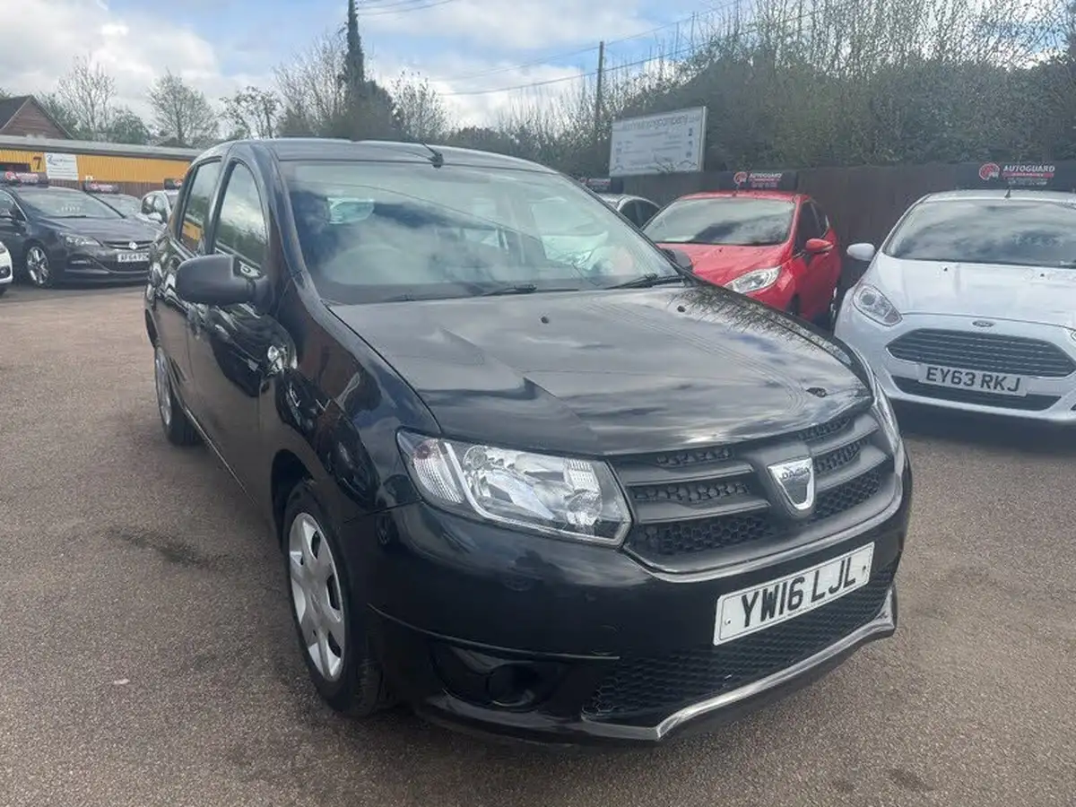 2016-dacia-sandero-12-ambiance-big-2