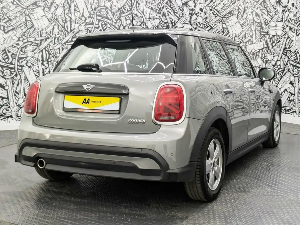 2022-mini-cooper-15-cooper-classic-hatchback-5d-big-7