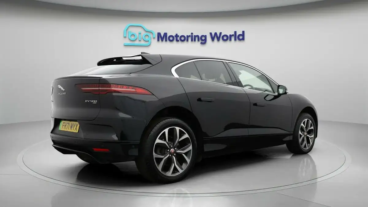 2021-jaguar-i-pace-ev400-hse-big-7