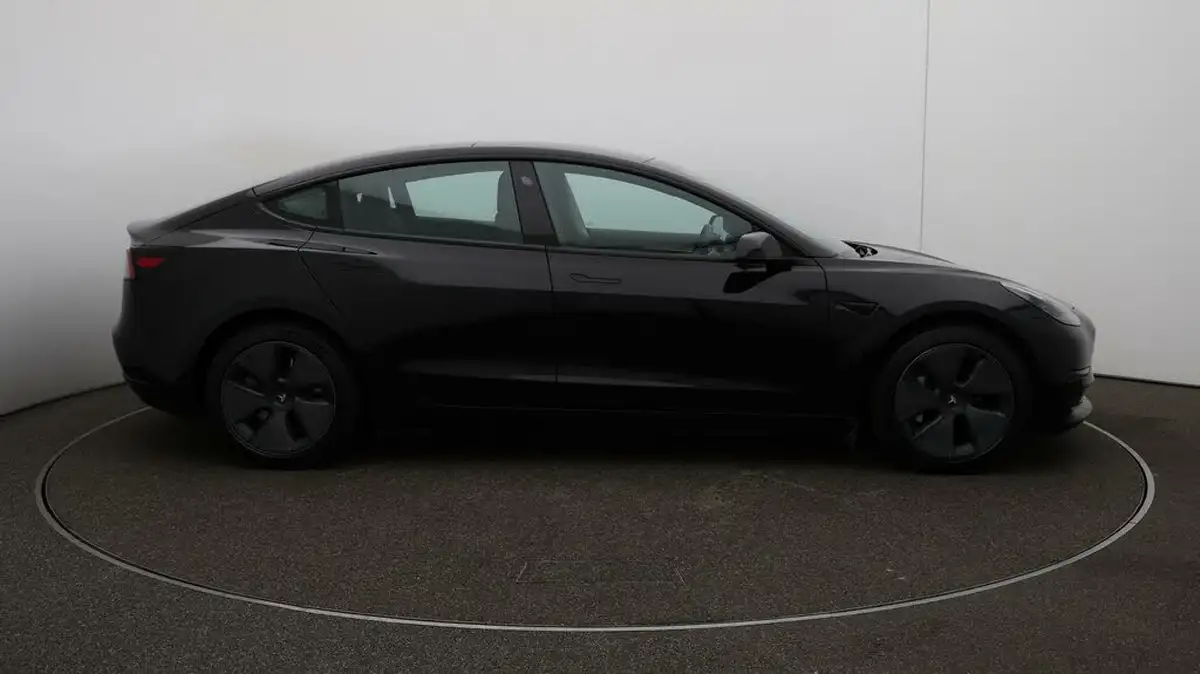 2021-tesla-model-3-e-long-range-awd-big-41