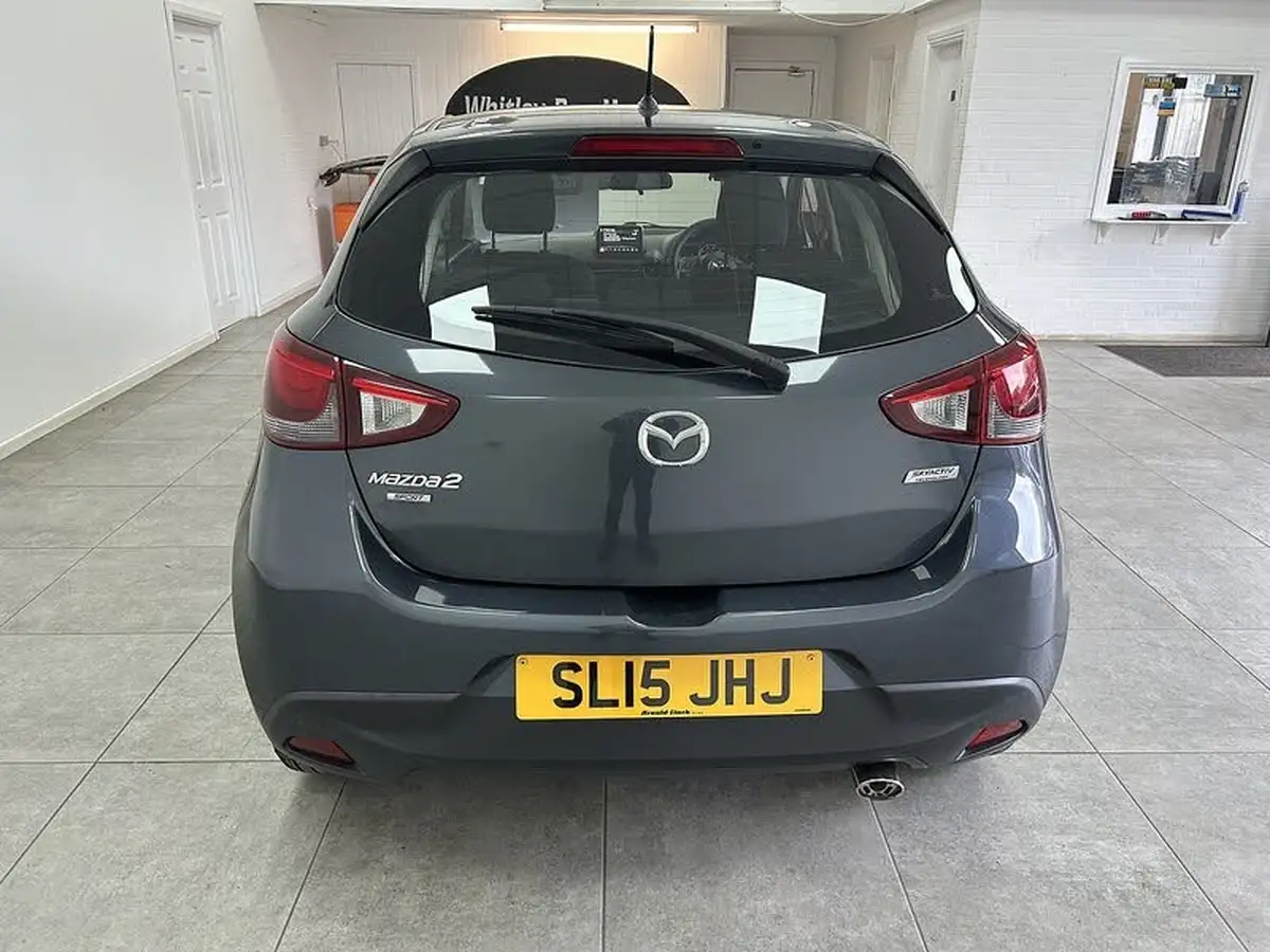 2015-mazda-mazda2-15-se-l-90ps-big-3