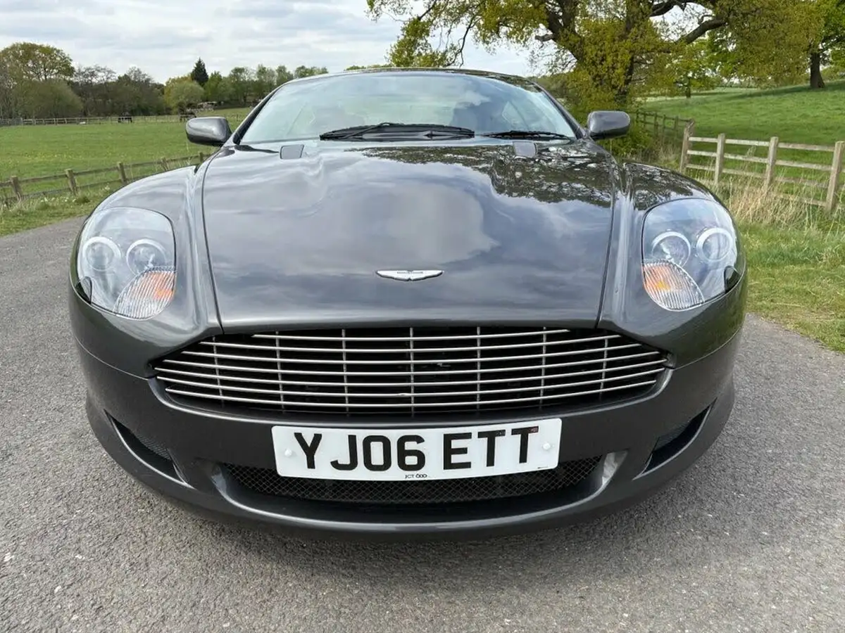 2005-aston-martin-db9-59-touchtronic-big-1