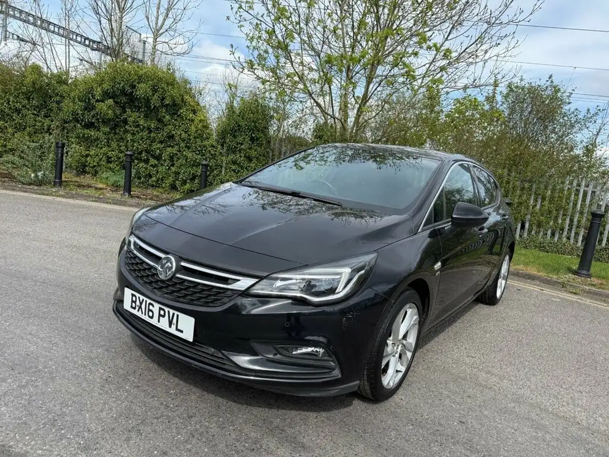 2016-vauxhall-astra-10i-turbo-sri-nav-hatchback-big-18