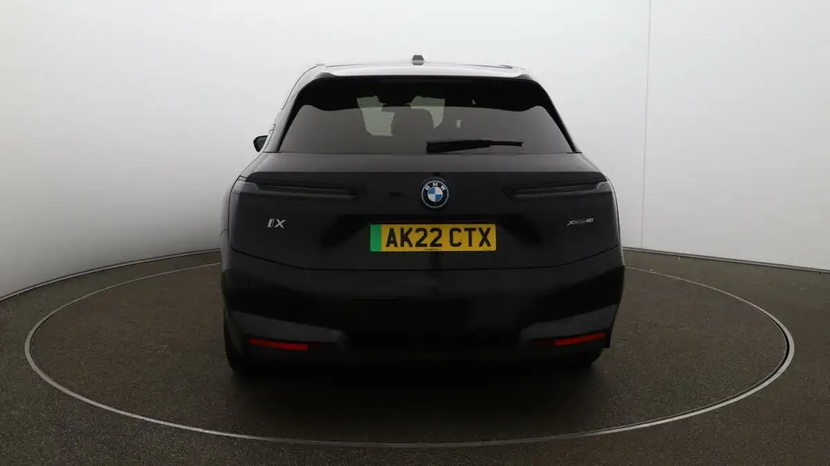 2022-bmw-ix-e-xdrive-40-m-sport-big-51