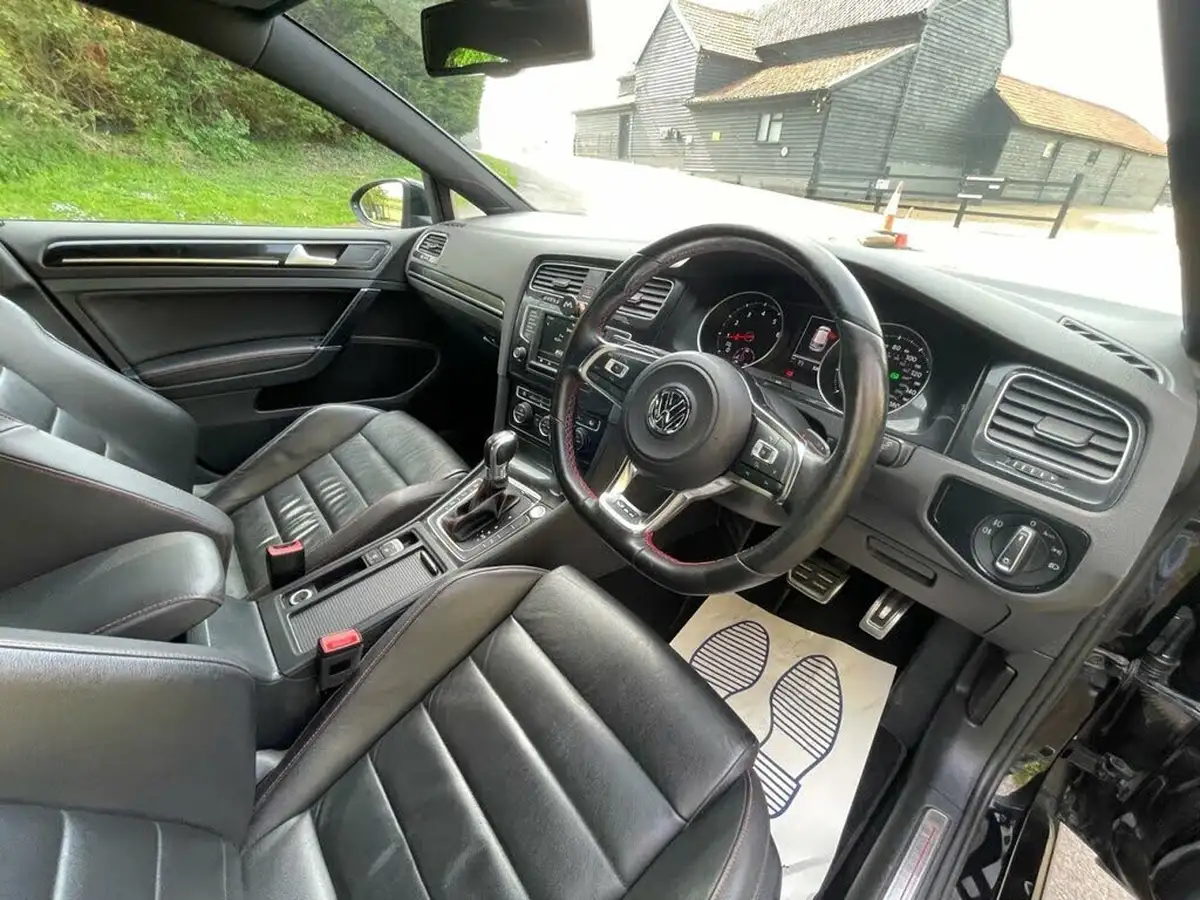 2016-volkswagen-golf-20-tsi-gti-230ps-performance-pk-hatchback-5d-dsg-big-27