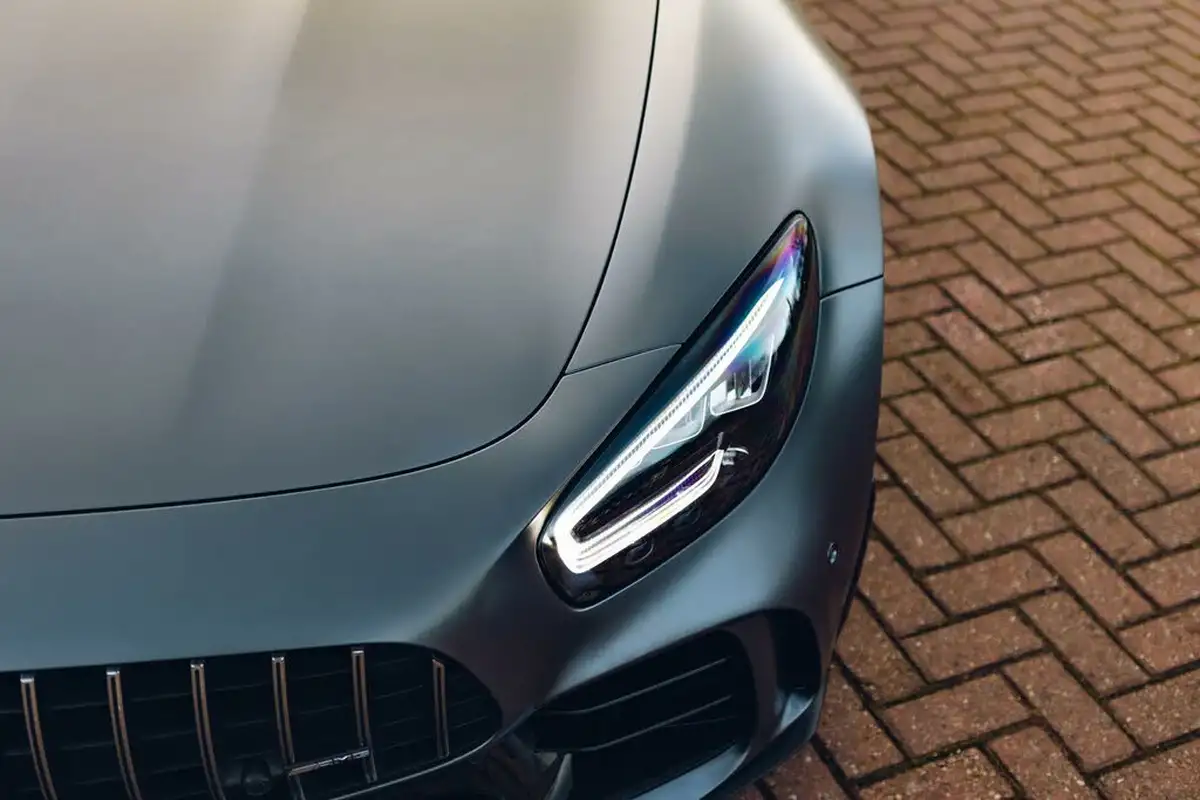 2020-mercedes-benz-amg-40-gt-r-convertible-big-21