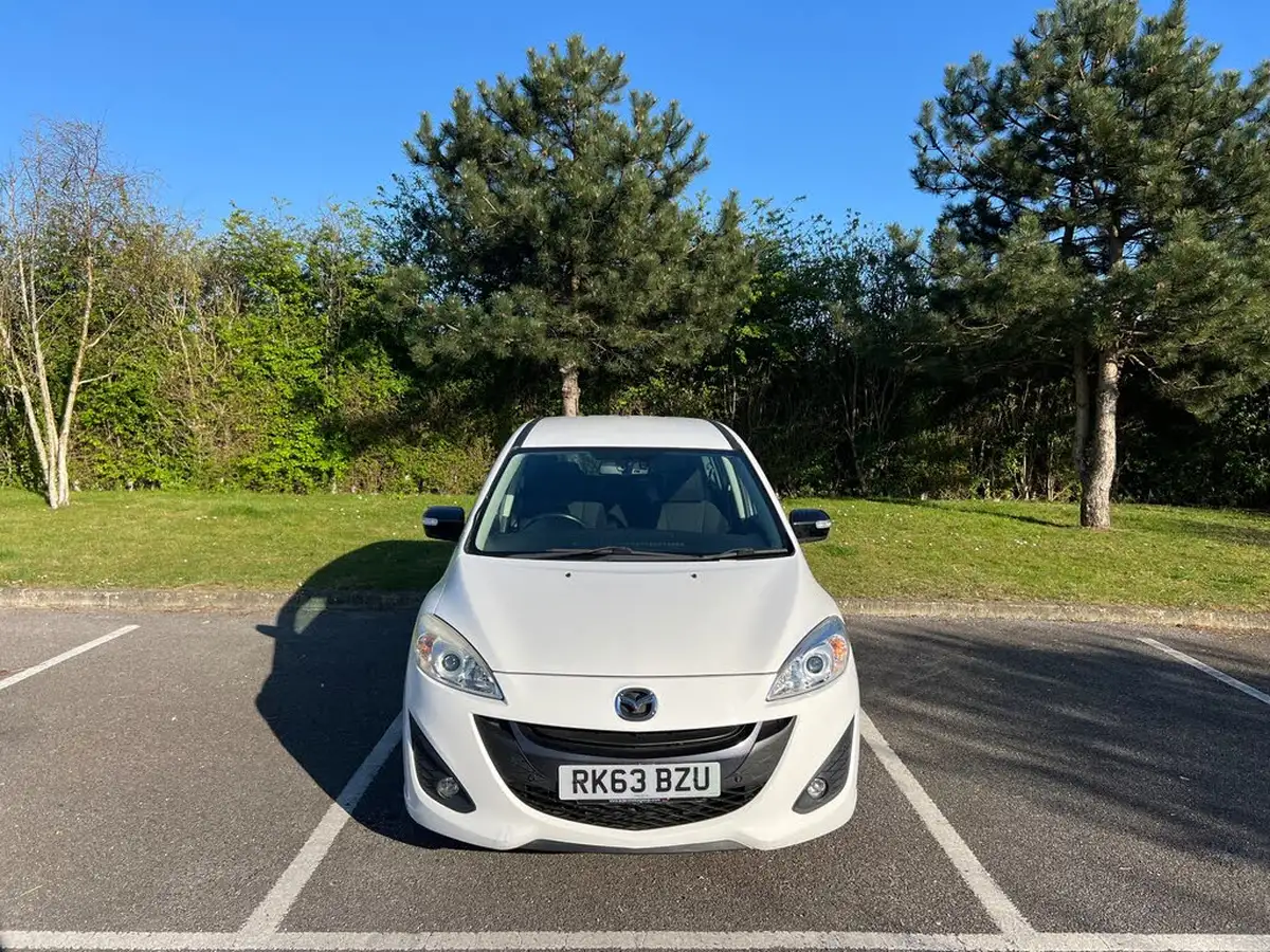 2013-mazda-mazda5-20-venture-edition-big-1