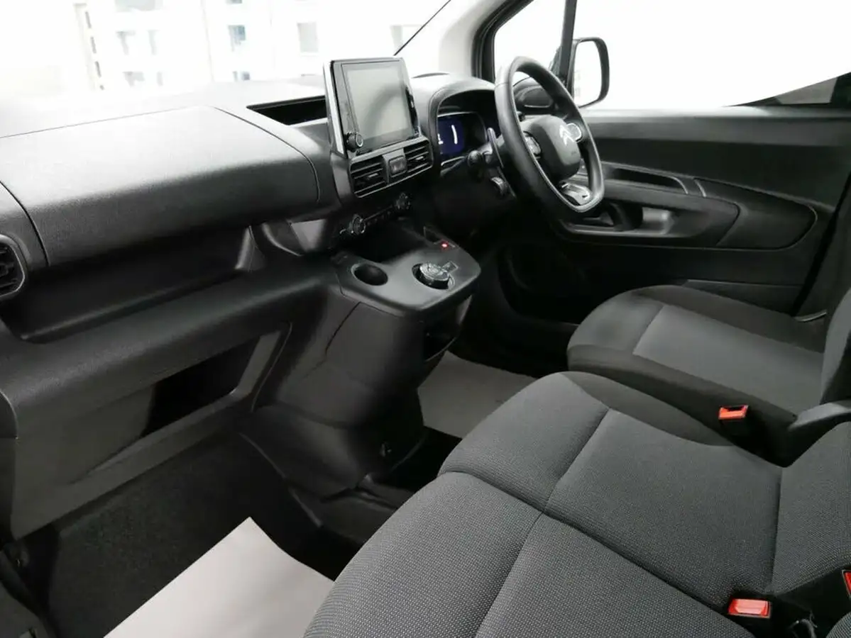 2021-citroen-berlingo-15bluehdi-1000-driver-pro-130pseu6dt-e-ss-van1000-eat8-big-22