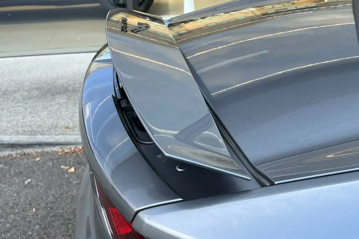 2023-jaguar-f-type-50-v8-p450-75-awd-convertible-big-32