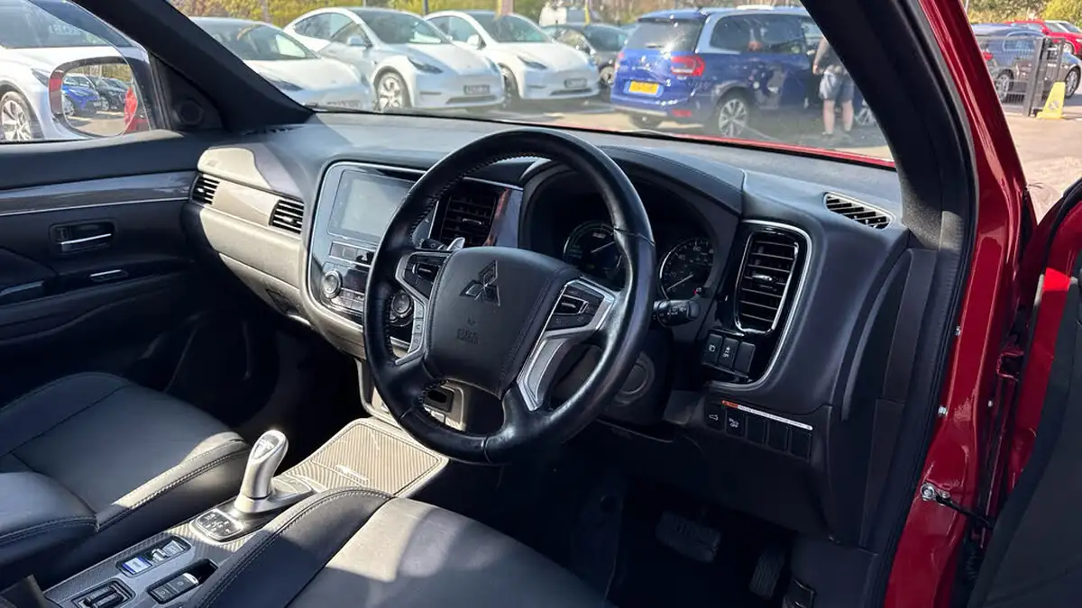 2019-mitsubishi-outlander-24-4h-phev-big-8