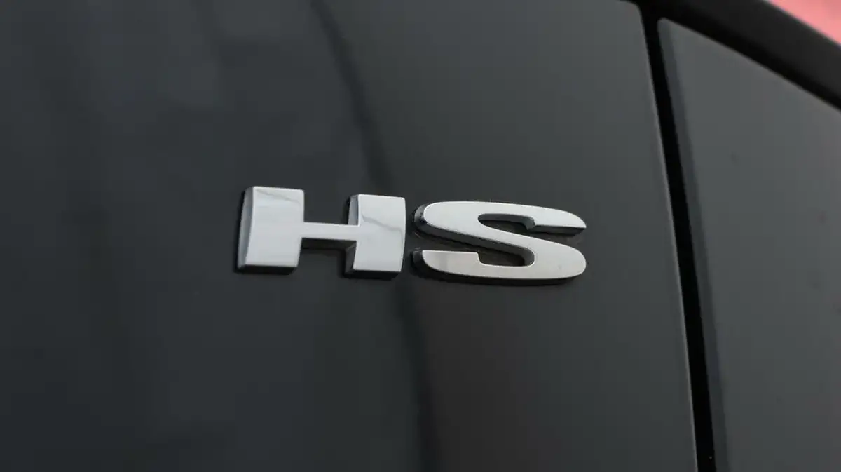 2022-mg-hs-15t-gdi-exclusive-162ps-big-23